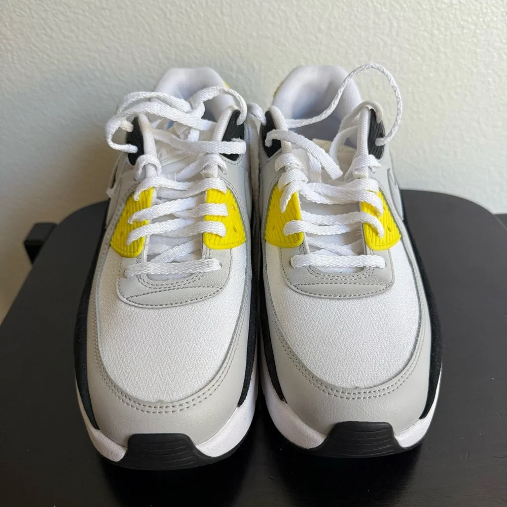 Nike Air Max 90‎ LV8